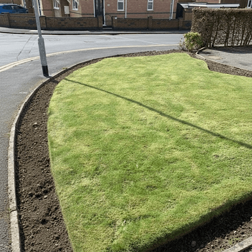 Freshly cut lawn with edged and turned soil border by Gardencare2000 Freshly cut lawn with edged and turned soil border by Gardencare2000